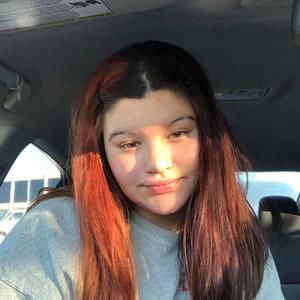 Meet your Posher, Noelia